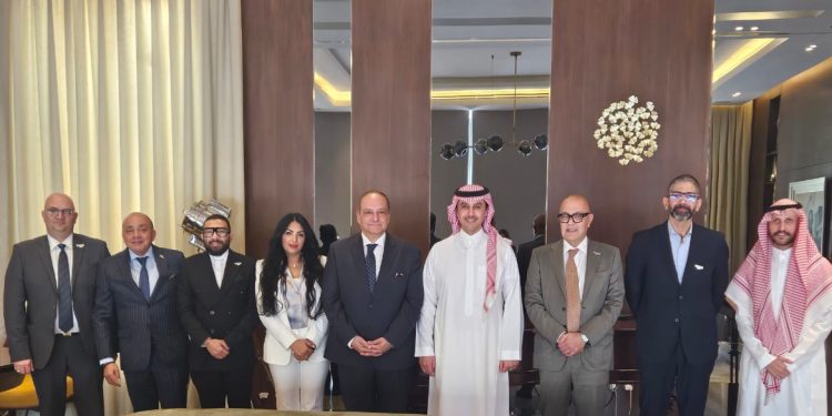“جراندي صبور” توقع اتفاقية تعاون مع شركة سراة للاستثمار