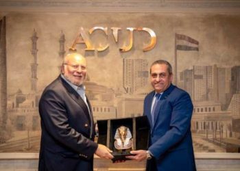الملك أحمد فؤاد يزور العاصمة الإدارية الجديدة ويشيد بالمشروع القومي العملاق