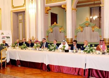 “الشربيني” يستعرض تنوع الفرص الاستثمارية بالمدن الجديدة والمناطق السياحية