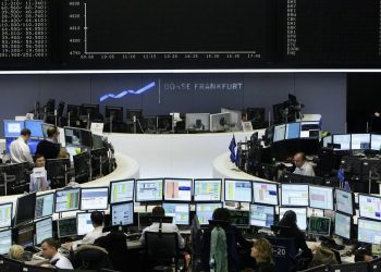 مؤشر فوتسي 100 البريطاني يصعد بنسبة 0.4% بعد رفع التعريفات الجمركية الصينية