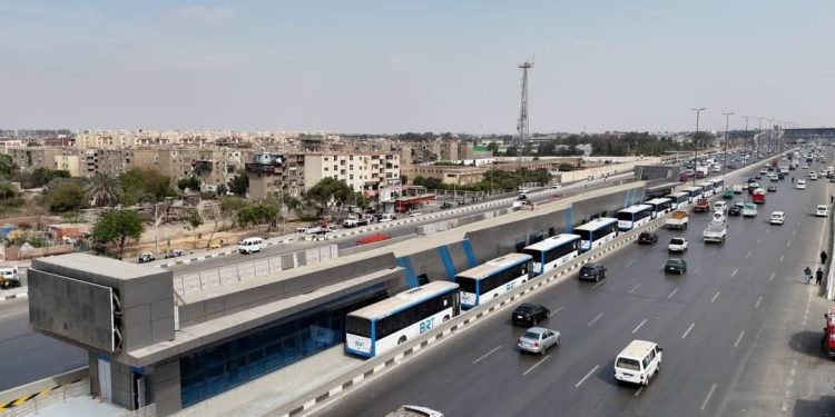 النقل تبدأ تجارب تدريب سائقي أتوبيسات مشروع الأتوبيس الترددي BRT