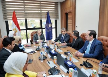 ▪︎رئيس هيئة الدواء يبحث مع ممثلي شركة أبوت العالمية ملف توطين مستحضر بعض المستحضرات بمصر