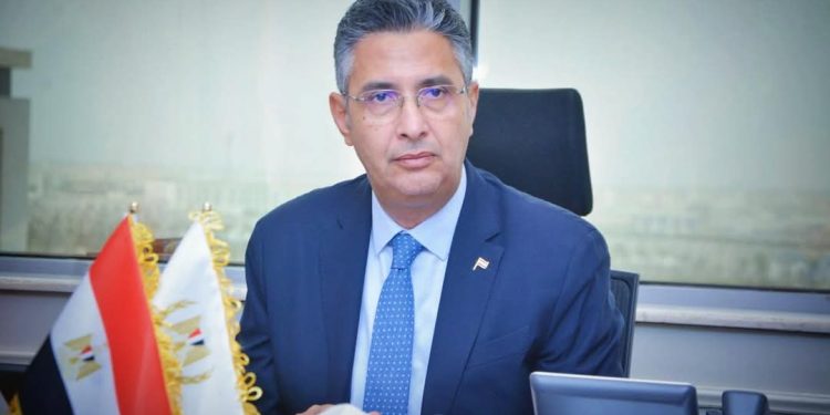 وزير التموين والتجارة الداخلية يُتابع توافر كافة السلع الغذائية الأساسية