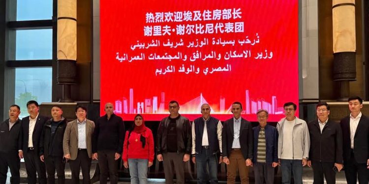 وزير الإسكان يتفقد المدينة الأولمبية بمنطقة الأعمال المركزية  بمدينة “هانغتشو” الصينية