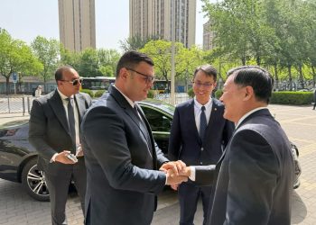 وزير الإسكان يلتقي نظيره الصيني في “بكين ” لبحث سبل التعاون المستقبلي