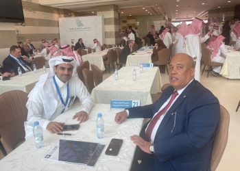 رئيس غرفة القاهرة التجارية يعقد لقاءات ثنائية مع رجال أعمال سعوديين