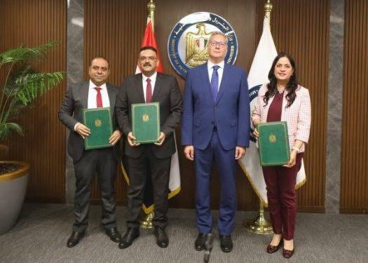 البترول: توقيع نموذج اتفاقية مع شركة “أنجلو جولد أشانتي” لاستغلال الذهب والمعادن