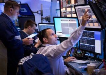 مؤشرات وول ستريت تسجل أطول موجة مكاسب متواصلة منذ يناير