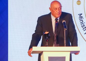 هشام شكري: تخفيض أسعار الفائدة يعطي دفعة قوية للقطاع العقاري بمصر