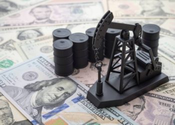 سعار النفط ستتراجع إلى أقل من 60 دولاراً للبرميل بعد قرار أوبك+