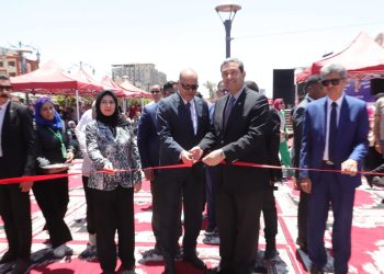 وزير العمل ومحافظ دمياط يفتتحان ملتقى توظيف لتوفير 1100 فرص عمل لشباب “المحافظة”..و25 عقد لذوي الهمم