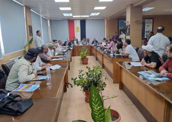 رئيس الجهاز: تخصيص محال تجارية بجلسة مزاد علنى وحملة على المخالفات بدمياط الجديدة