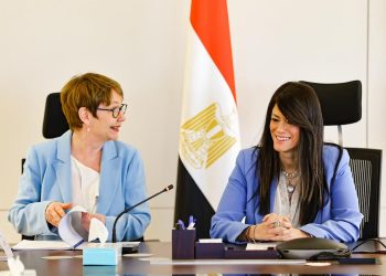 وزيرة التخطيط  تستقبل رئيس البنك الأوروبي لإعادة الإعمار والتنمية لاستعراض مختلف ملفات التعاون المشترك