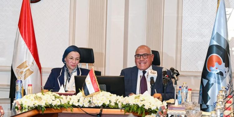 رئيس الهيئة العربية للتصنيع يؤكد الحرص على  تعزيز التعاون مع وزارة البيئة