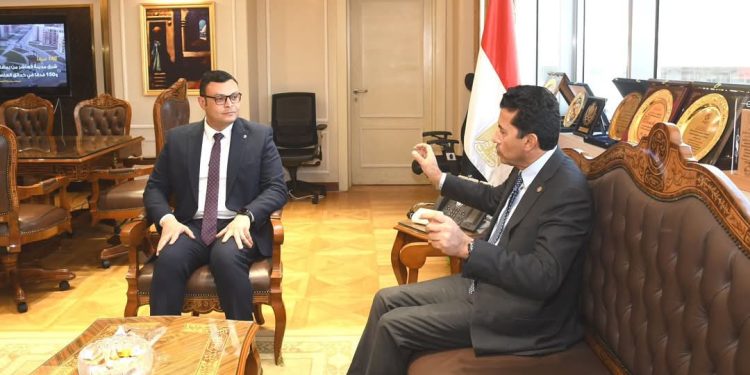 وزيرا الإسكان والرياضة يبحثان التعاون المشترك بشأن نادي “النادي” بالعاصمة الإدارية الجديدة