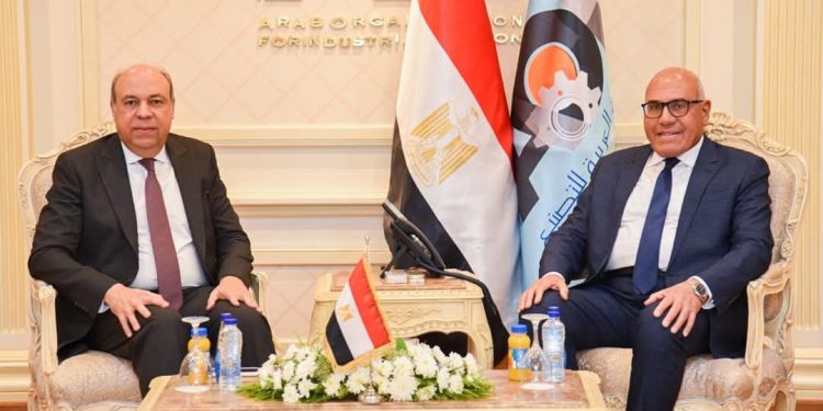 العربية للتصنيع والطيران المدني يشهدان توقيع بروتوكول تعاون مشترك لتوفير محاكيات علوم الطيران