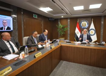 وزير البترول : نعمل على تعزيز القيمة التنافسية وتوفير سبل الدعم لتحقيق نقلة نوعية لشركة صان مصر