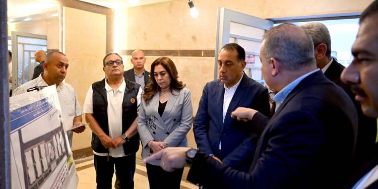 رئيس الوزراء يتفقد مشروع إسكان لمحدودى الدخل بالعجيزي نفذه صندوق التنمية الحضرية