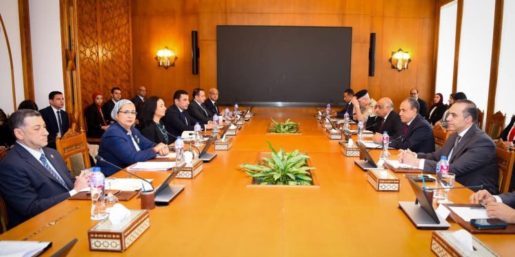 وزير الخارجية والهجرة يترأس الاجتماع الوزاري الرابع للجنة العليا الدائمة لحقوق الإنسان