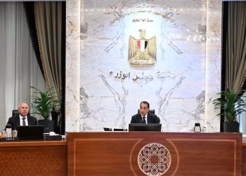 وزير الاستثمار يستعرض البرنامج الجديد لرد الأعباء التصديرية