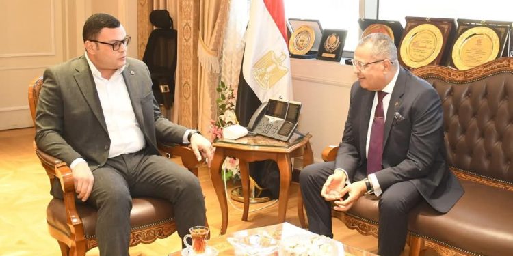 وزير الاسكان ومحافظ جنوب سيناء يتابعان المشروعات المشتركة بالمحافظة