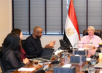 وزيرة البيئة تلتقى منسق المبادرة الأفريقية للتكيف لبحث آليات تعزيز العمل لدفع ملف التكيف في القارة الأفريقية