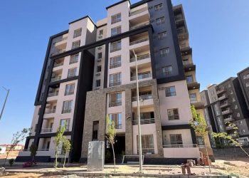 وزير الإسكان: إزالة التعديات عن 93 فدانا واستكمال مشروعات مدينة ملوي الجديدة