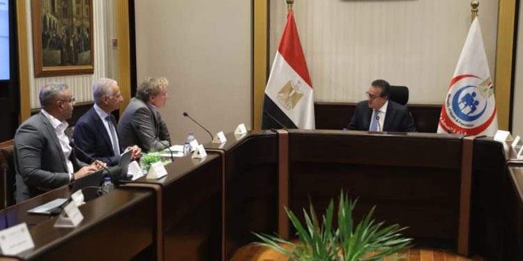 وزير الصحة يبحث التوسع بملف تدريب الأطباء وإرسال وفود لألمانيا لصقل مهاراتهم