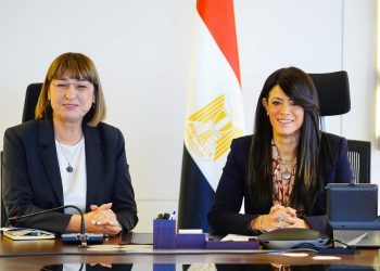 رانيا المشاط تلتقي المنسق المقيم للأمم المتحدة بمصر لمناقشة جهود تحقيق التنمية الاقتصادية
