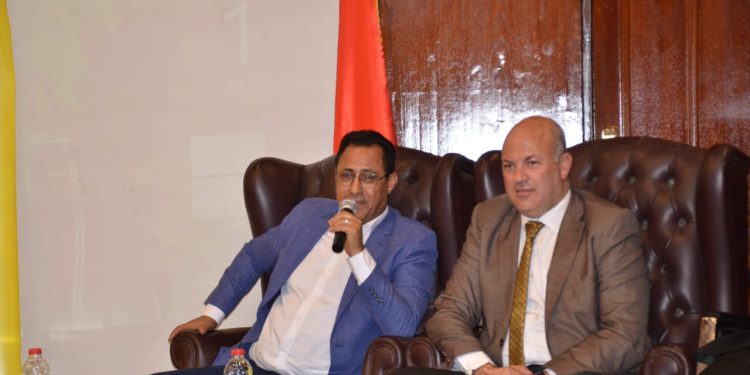 غرفة الجيزة التجارية تُدشّن وحدة “طلائع شباب مصر” للتعليم والتدريب المزدوج