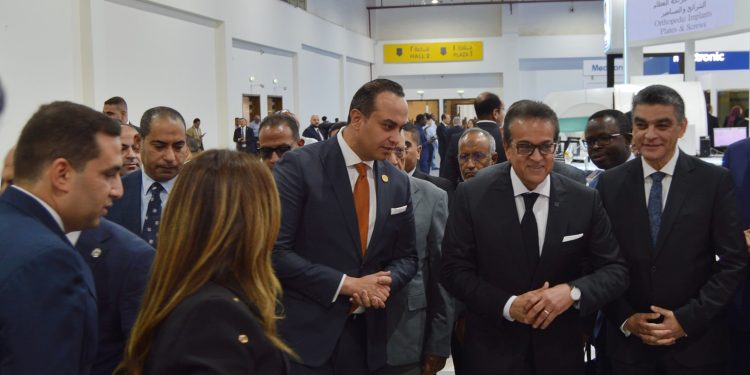 نائب رئيس الوزراء يشيد بنجاحات هيئة الرعاية وجهودها المتميزة في تقديم نموذج متطور للسياحة العلاجية
