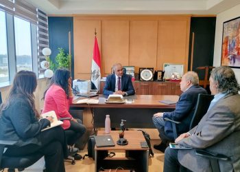 نائب وزير الإسكان يستقبل بعثة البنك الدولي لمتابعة “المرحلة الثانية من برنامج خدمات الصرف الصحي
