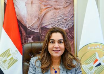 وزيرة التنمية المحلية تُوجه برفع درجة الاستعداد بالقطاعات الخدمية والتنفيذية بالمحافظات