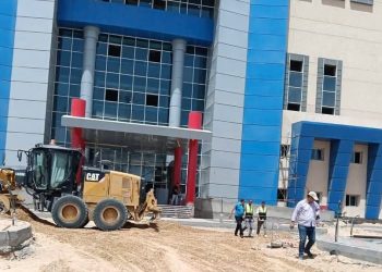 ‫ “الإسكان”: تطوير وصيانة الطرق وتنفيذ مستشفى جديد بمدينة العبور