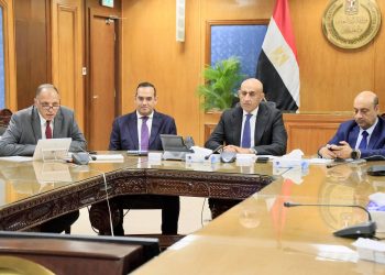 وزير التربية والتعليم يتابع امتحانات الثانوية العامة من خلال غرفة العمليات