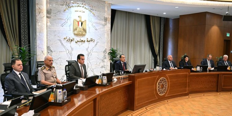 “مدبولي”: اليوم.. الاجتماع الأول لـ”لجنة أزمات” لمتابعة تداعيات العمليات العسكرية الإيرانية ـ الاسرائيلية