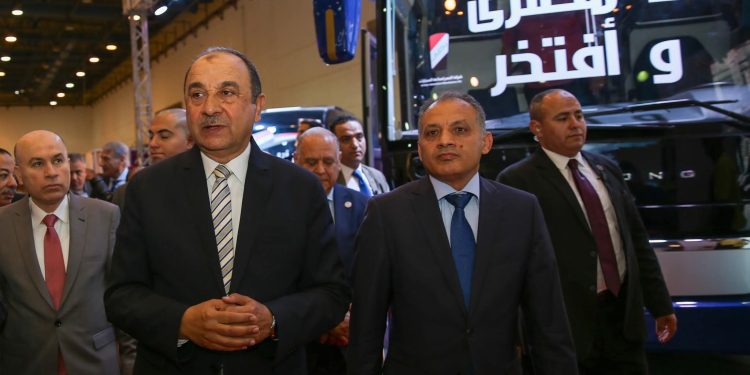 وزير قطاع الأعمال العام يشهد افتتاح معرض ومؤتمر “الأهرام للنقل”