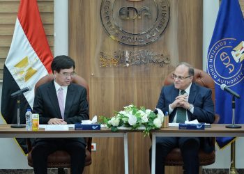 رئيس هيئة الدواء يستقبل وفد الإدارة الوطنية للمنتجات الطبية بجمهورية الصين الشعبية