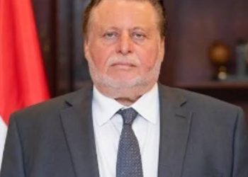 اتحاد المصارف العربية يمنح حسن عبد الله جائزة محافظ العام بقمة باريس