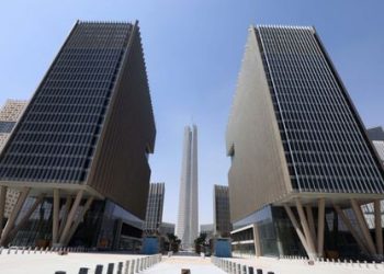 أول “شيك على بياض” مصرية تستحوذ على شركتين بـ2.8 مليار جنيه