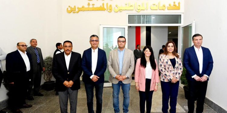 وزراء الإسكان يفتتح المركز التكنولوجي لخدمة المواطنين والمستثمرين بجهاز مدينة العلمين الجديدة