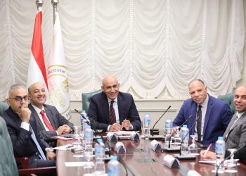 وزير التعليم يعقد اجتماعًا لاستعراض الاجراءات والترتيبات النهائية لآخر أيام امتحانات الثانوية العامة