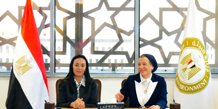 ياسمين فؤاد : الهلال الأحمر المصرى يعمل على خدمة المجتمع والتعامل مع الأزمات والكوارث