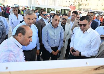 رئيس الوزراء يتفقد مشروع إنشاء محور السادات “كوبري 45” بالإسكندرية