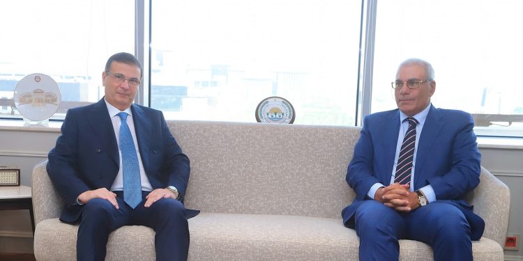 وزير الزراعة يستقبل السفير المصري الجديد في رومانيا ومولدوفا لبحث تعزيز التعاون الزراعي