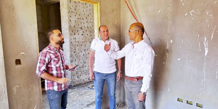 رئيس جهاز مدينة القاهرة الجديدة يتفقد مشروعات الإسكان وتطوير الطرق