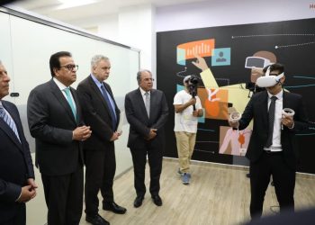 نائب رئيس الوزراء وزير الصحة يفتتح أول معمل متطور للمحاكاة بالمعهد الفني الصحي بالإسماعيلية