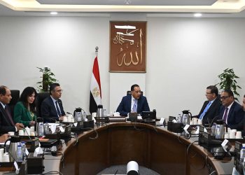 رئيس الوزراء يتابع جهود تطوير قطاع صناعة السكر في مصر وتعزيز الإنتاج المحلي