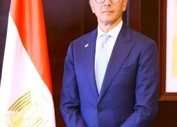 وزير الاستثمار والتجارة الخارجية يتوجه لدولة اليابان في زيارة هامة تستهدف تعزيز العلاقات الاقتصادية المشتركة بين البلدين