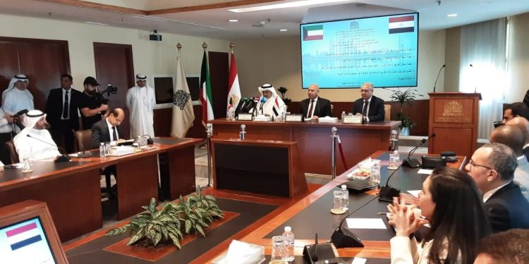 وزير الصناعة والنقل يشارك في الملتقى الاستثماري المصري الكويتي